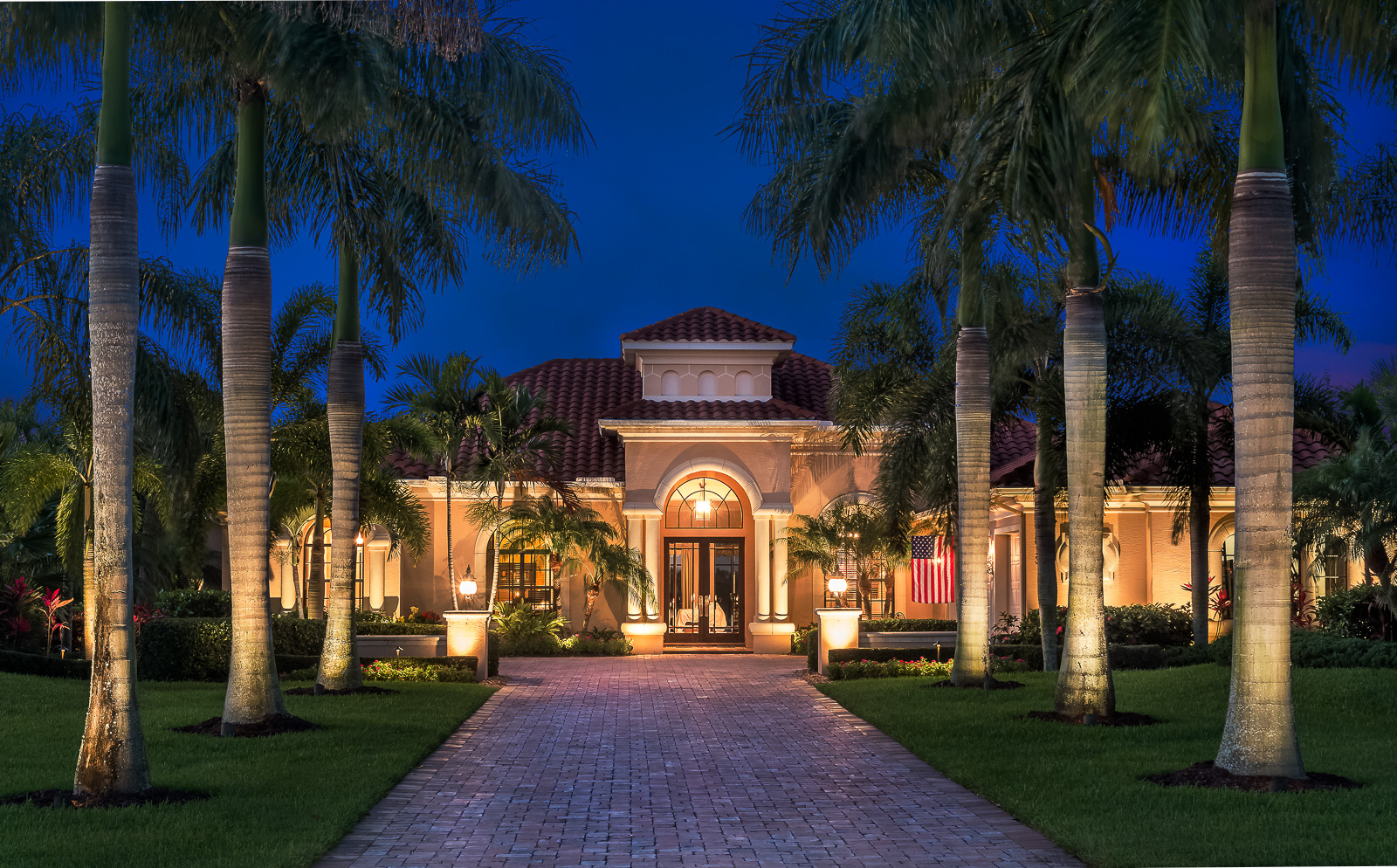 Accent architectural and landscape lighting design 